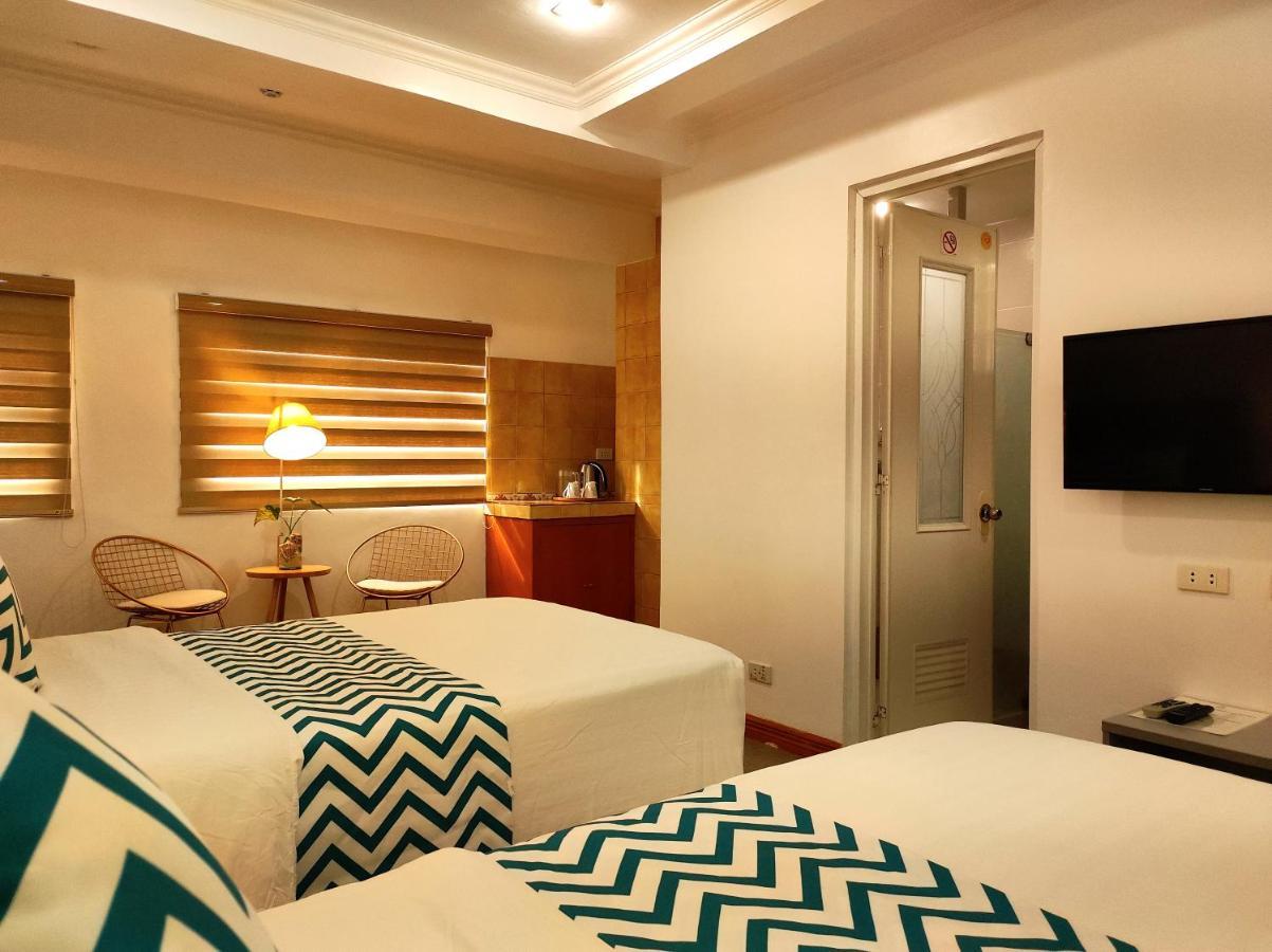 Grand Blue Beach Hotel Manoc-Manoc Ngoại thất bức ảnh