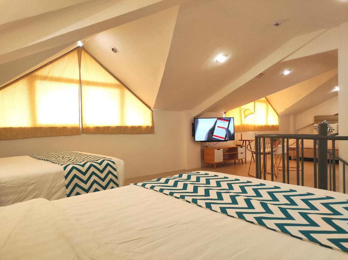 Grand Blue Beach Hotel Manoc-Manoc Ngoại thất bức ảnh
