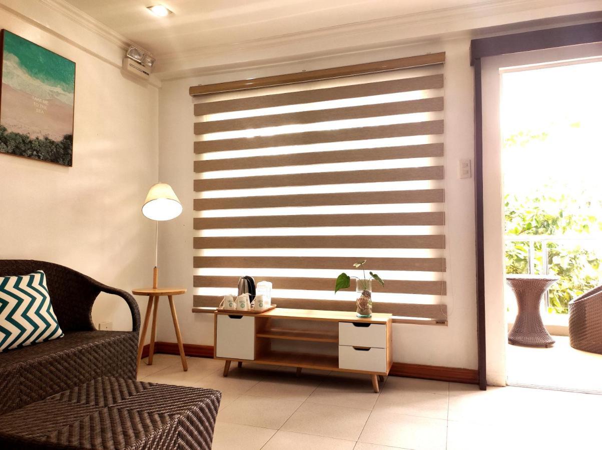 Grand Blue Beach Hotel Manoc-Manoc Ngoại thất bức ảnh