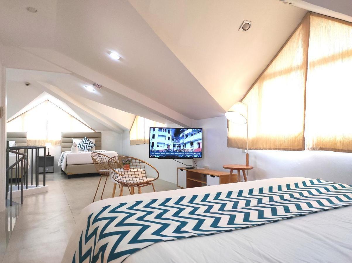 Grand Blue Beach Hotel Manoc-Manoc Ngoại thất bức ảnh